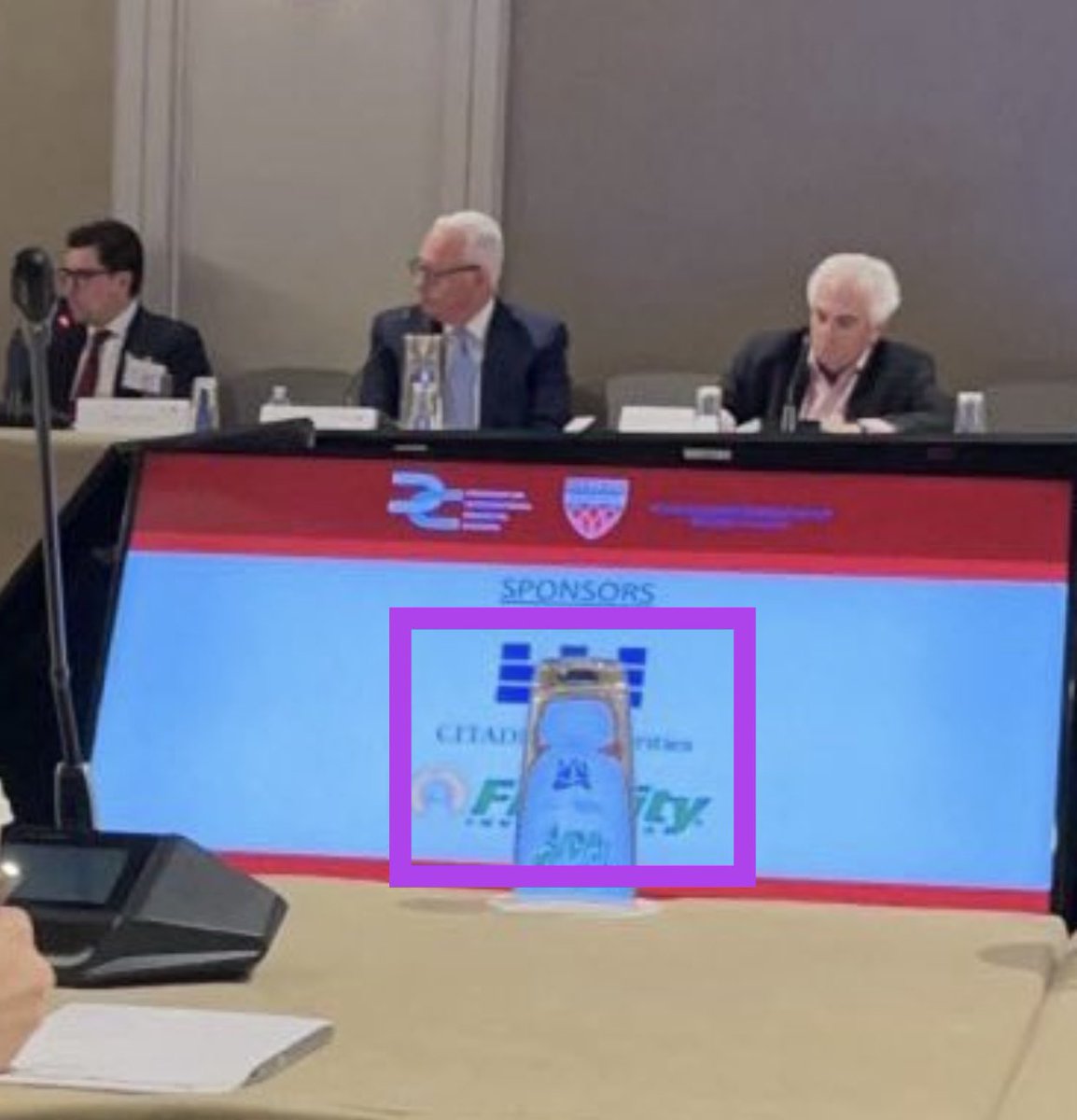 Good morning everyone! Remember when <a href="/billhinmanDC/">Bill Hinman</a> showed his face for the 1st time since the <a href="/Ripple/">Ripple</a> law suit to an event sponsored by Citadel Securities? The same Citadel funded by Sequoia Capital 🇨🇳 and Paradigm. Paradigm was co-founded by Sequoia’s ex Partner, Matt Huang and