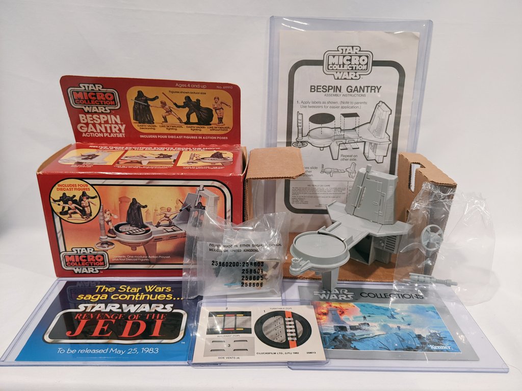 For Star Wars #MicroMonday this week is my complete, in-box Micro Collection Bespin Gantry playset.  This one has all the goodies - sealed baggie figures & accessories, cardboard insert, unused stickers, instruction sheet, mini catalog & Revenge of the Jedi promo insert.