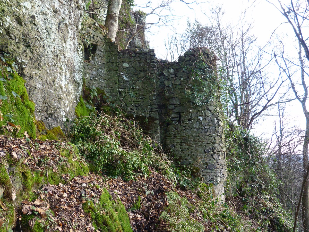 🔍 A project involving the @StirUni, Stirling Council and a group of volunteers has uncovered a historic 18th century folly on the university grounds. Find out more: stirling.gov.uk/news/mystery-s…