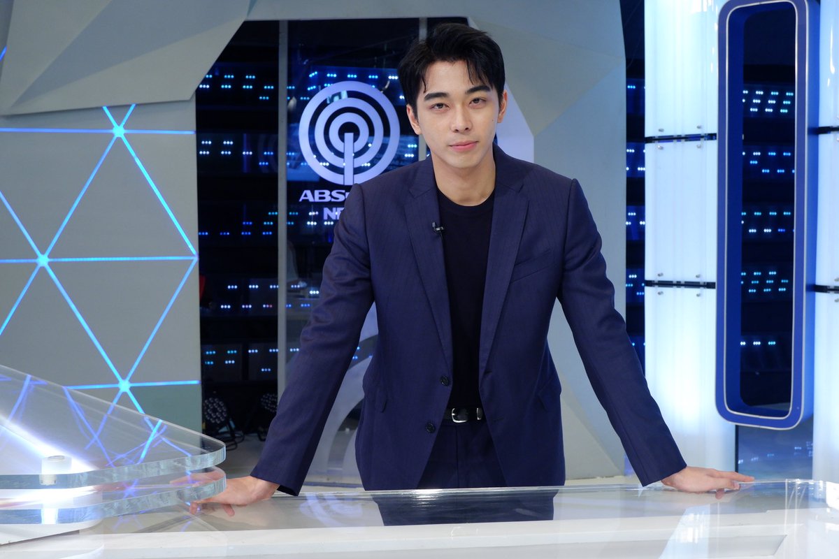 StarMusicPH's tweet photo. From that viral 2x2 photo feature on @TVPatrol to F2F encounter, from Patintero Player to Star Patroller! 🌟 Congrats, @BGYO_Gelo! 🫡

Stream #BGYO_Patintero🏃 here: 🔗 https://t.co/6bj4V2DBqq

@bgyo_ph
#BGYO #StarMusicPH https://t.co/r0Wx3xbztA