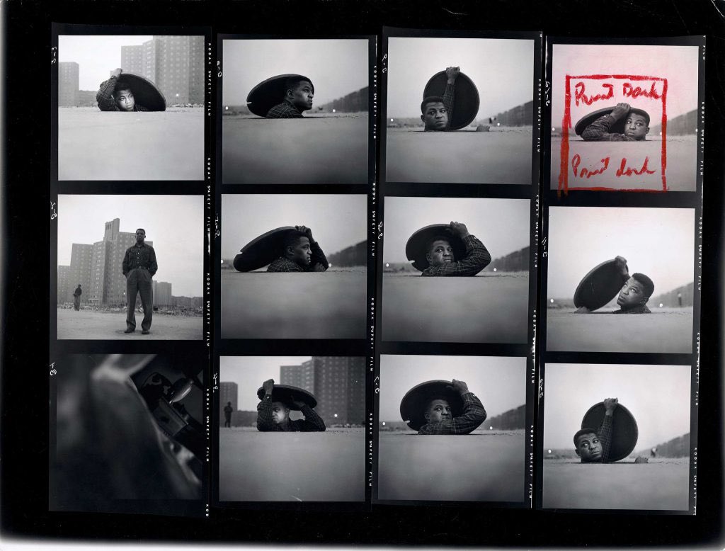 Bertrom's tweet image. Gordon Parks.

A Man Becomes Invisible.

Harlem, New York.
1952.

The cover for Ralph Ellison’s novel, Invisible Man.