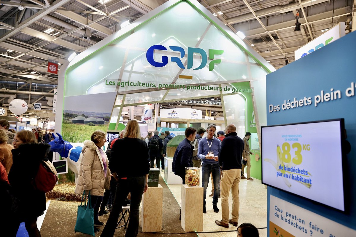 #SIA2024 | #GRDF au <a href="/Salondelagri/">Salon International de l'Agriculture</a> 🐄🌾
Quels points communs entre #Agriculture #GazVert #BioGNV et la #décarbonation ? 
Nos experts vous apportent les réponses Hall 4 - Stand E106. 
#Biométhane #Méthanisation #Territoires #Mobilité #EnR #Energie