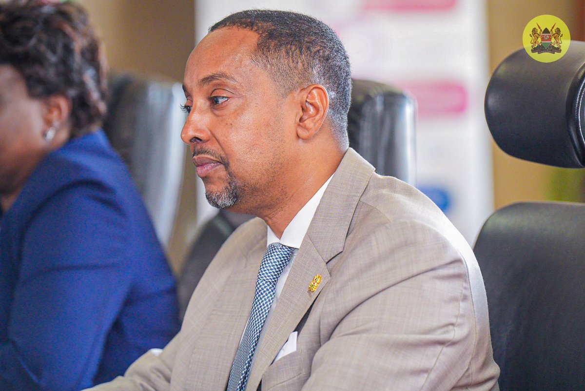 𝐂𝐎𝐍𝐒𝐔𝐋𝐓𝐀𝐓𝐈𝐕𝐄 𝐌𝐄𝐄𝐓𝐈𝐍𝐆 𝐖𝐈𝐓𝐇 𝐆𝐎𝐕𝐄𝐑𝐍𝐎𝐑 𝐎𝐅 𝐓𝐔𝐑𝐊𝐀𝐍𝐀 𝐂𝐎𝐔𝐍𝐓𝐘.

📍𝙈𝙞𝙣𝙞𝙨𝙩𝙧𝙮 𝙃𝙚𝙖𝙙𝙦𝙪𝙖𝙧𝙩𝙚𝙧𝙨

Through a dynamic interplay of roles and responsibilities, the national and county governments work in tandem to address the diverse