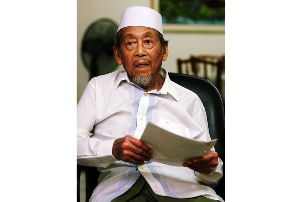 rayhanburhan's tweet photo. jasanya kepada Ummah sama tarafnya seperti al-Marḥūm al-Ustāz Aḥmad Sonhadji.

orang Singapura dan Malaysia pasti kenal buku ini: Mari Sembahyang.

رحمهما الله تعالى رحمة الأبرار https://t.co/MQNOZlc4dk