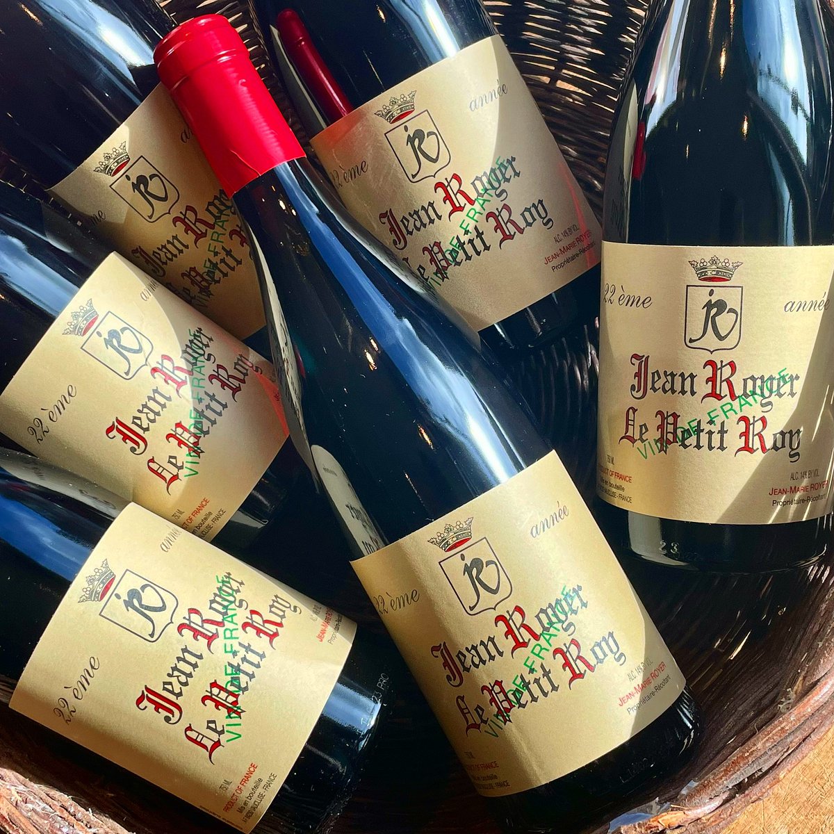 FEBRUARY SALE Highlight. There is still time to stock up on Le Petit Roy 2022, a long time L&S favourite, a full and rich #RhoneRed from #ChateauneufDuPape producer Jean Royer. Was £19.50 SALE Price £13.95