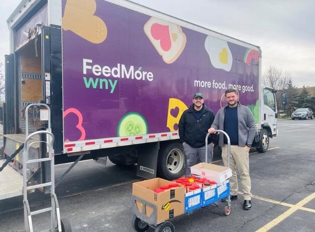 arbor1's tweet photo. Arbor’s Buffalo-based employees recently donated 150 pounds of peanut butter to @feedmorewny Spread the Love initiative, bringing nutritious food to our neighbors in need. Learn more: Spread the Love - FeedMore WNY

#ArborStrong #CRE #Multifamily #GivingBack https://t.co/T7MSTagkmp