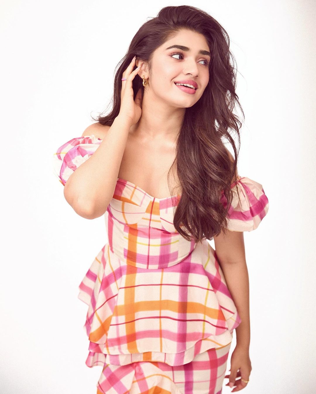 GHRGAnwbYAAwhUG?format=jpg&name=large