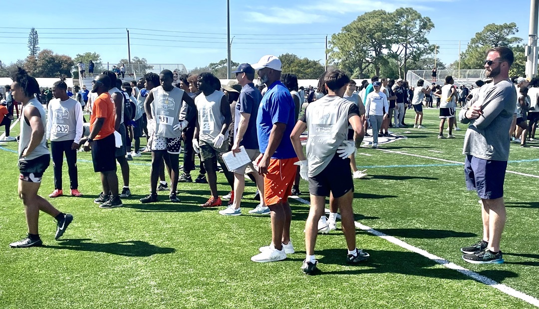 Blustein Recruiting (@larryblustein) on Twitter photo Orange Bowl Showcase Delivers For Several Recruits. larryblustein.com/news/orange-bo… <a href="/DanLaForestFB/">Dan LaForest 🏈</a> <a href="/JonathanM0405/">Jonathan Morillo</a> <a href="/Brady_Quinn/">Brady Quinn</a> <a href="/OB_Showcase/">Orange Bowl Football Showcase</a> <a href="/BaptistHealthSF/">Baptist Health</a> <a href="/JettYurgealitis/">Jett Yurgealitis</a> <a href="/CoreyClayJr/">Corey Clay</a> <a href="/r_ebersberger20/">Ryan Ebersberger</a> <a href="/EdieJoaquin/">Joaquin Edie</a> <a href="/Jxsiahofficial/">Josiah J Gaynor 💨💨</a> <a href="/JacobHovey10/">Jacob W. Hovey</a> <a href="/JordanA81262678/">Jordan Alexandre</a> @FJohnsonJr11 Orange Bowl Showcase Delivers For Several Recruits. larryblustein.com/news/orange-bo… <a href="/DanLaForestFB/">Dan LaForest 🏈</a> <a href="/JonathanM0405/">Jonathan Morillo</a> <a href="/Brady_Quinn/">Brady Quinn</a> <a href="/OB_Showcase/">Orange Bowl Football Showcase</a> <a href="/BaptistHealthSF/">Baptist Health</a> <a href="/JettYurgealitis/">Jett Yurgealitis</a> <a href="/CoreyClayJr/">Corey Clay</a> <a href="/r_ebersberger20/">Ryan Ebersberger</a> <a href="/EdieJoaquin/">Joaquin Edie</a> <a href="/Jxsiahofficial/">Josiah J Gaynor 💨💨</a> <a href="/JacobHovey10/">Jacob W. Hovey</a> <a href="/JordanA81262678/">Jordan Alexandre</a> @FJohnsonJr11