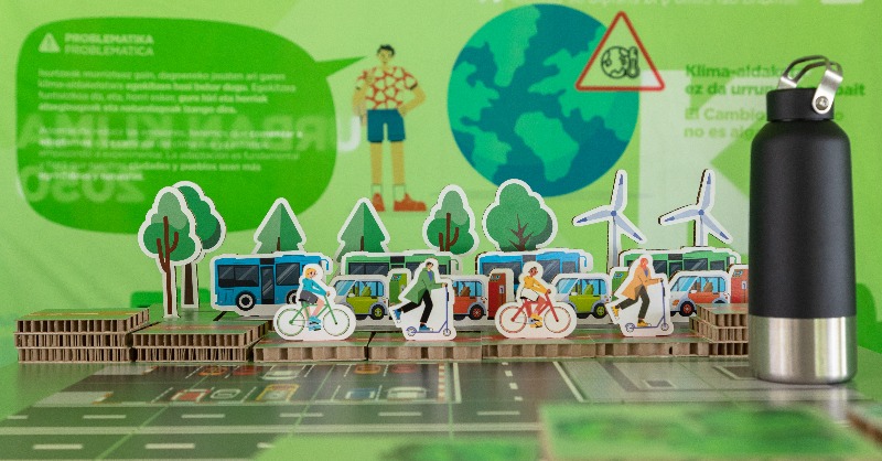 Ihobe_Eus's tweet photo. 📢🌡️🔌🍃 KLIMA Azoka movilizará a la ciudadanía en el 10º aniversario de la feria #Berdeago.

En el evento que se celebrará en Durango, #Ihobe y @EVEuskadi promoverán #KLIMAAZOKA, una propuesta itinerante para sensibilizar y movilizar sobre efectos del #CambioClimático.

ℹ️INFO👇🏼