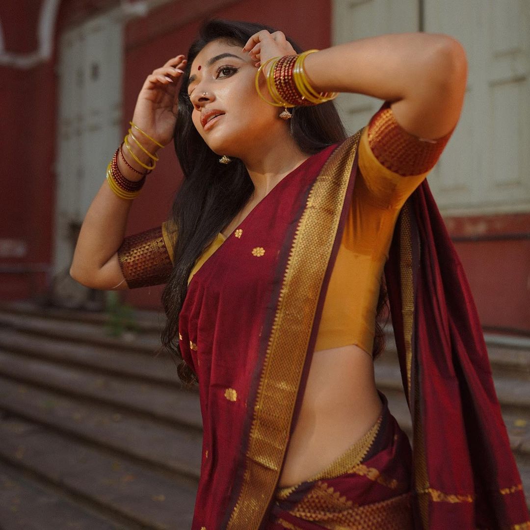 GHRHXgaaMAA-alu?format=jpg&name=medium