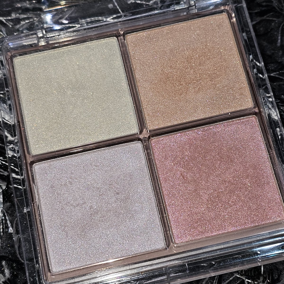 qurryipr's tweet photo. ODBO HIGHLIGHTER
ไฮไลท์ 4 สี

50 บาท  (80%)

#ส่งต่อคสอ #ส่งต่อเครื่องสําอาง #ส่งต่อodbo https://t.co/NWHHKTvk1t