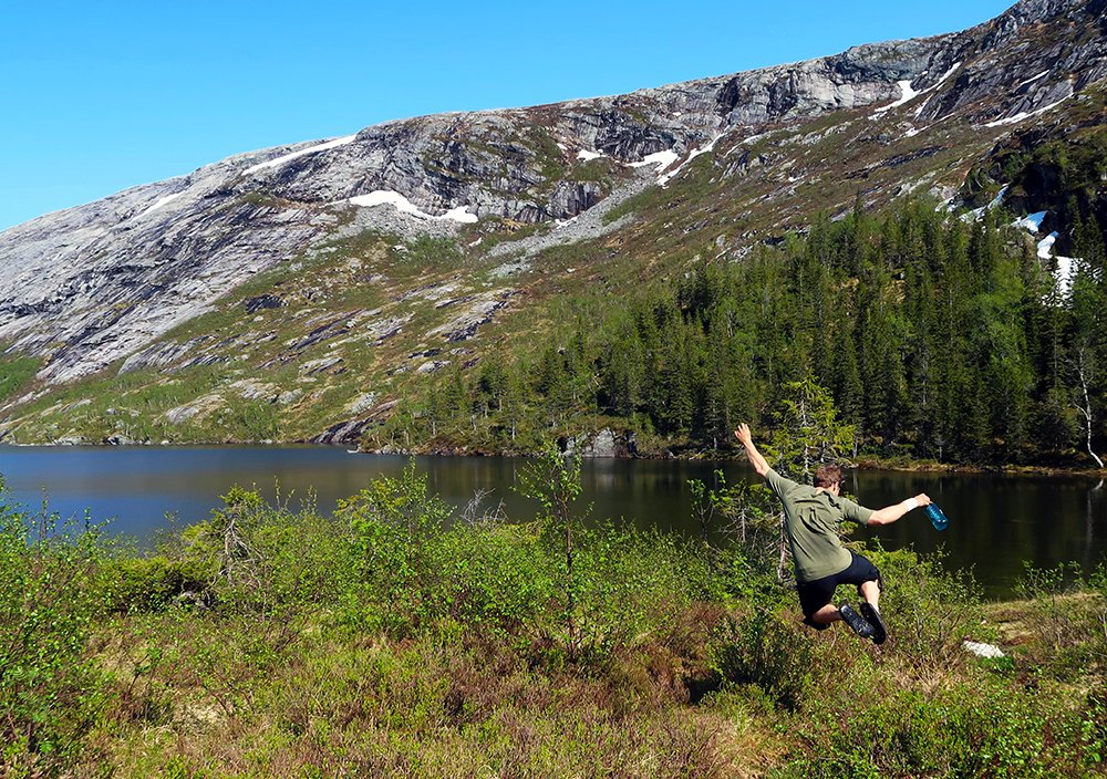 Vi søker deg som søker Samordna opptak: Se hit, gamle Norge trenger deg❗️ - Historien om jordas utvikling er en fantastisk fortelling, skriver NGU-forskerne Lina Bøe og Anders Romundset. - Søk geologi i vår, oppfordrer de to. 👉Les hele bloggen: ngu.no/ngu.../glad-i-…