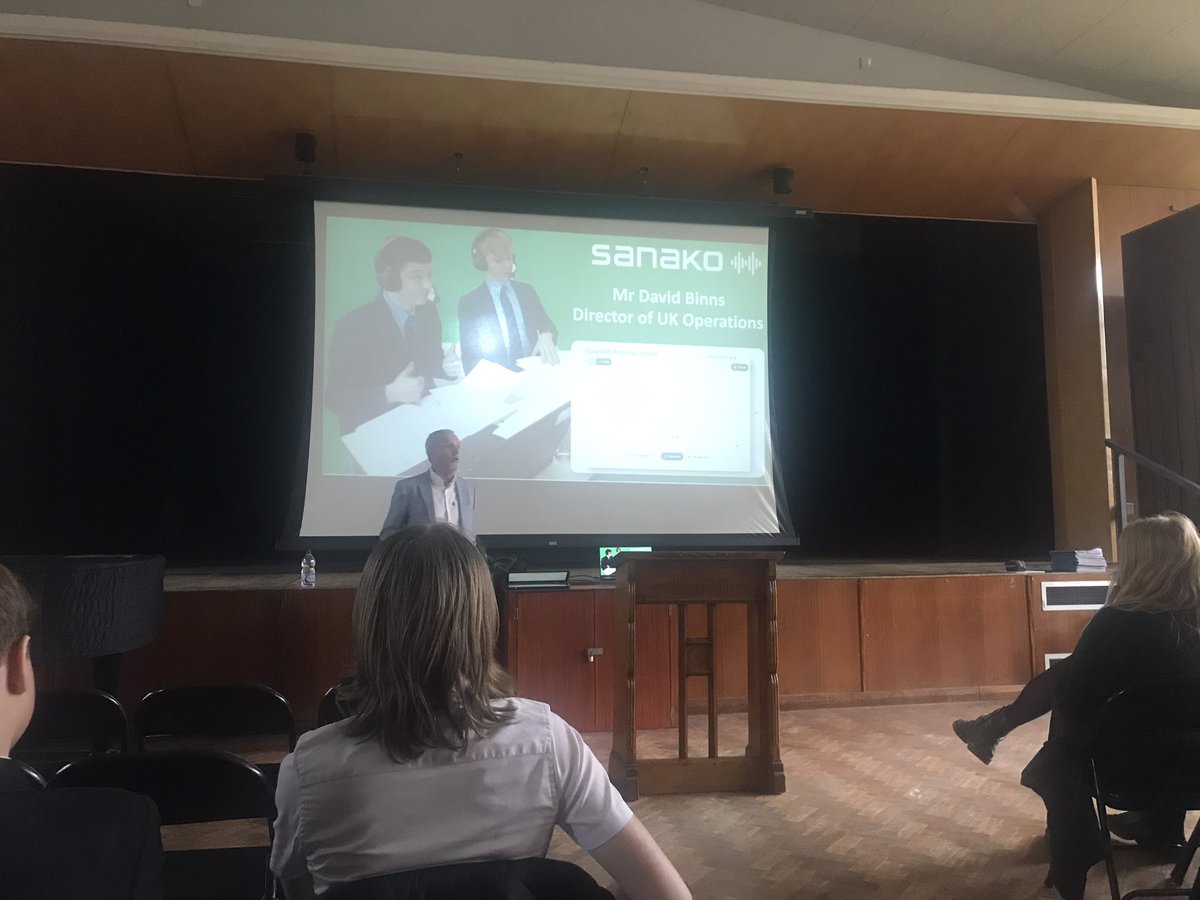 khsmfl8's tweet photo. Fantastic engaging talk today from David Binns from @Sanako_UK Year 9 all listening to how learning a language can have a massive impact on your career choices @EAS_IntLanguage #khslinguists https://t.co/o3mACFKvYr