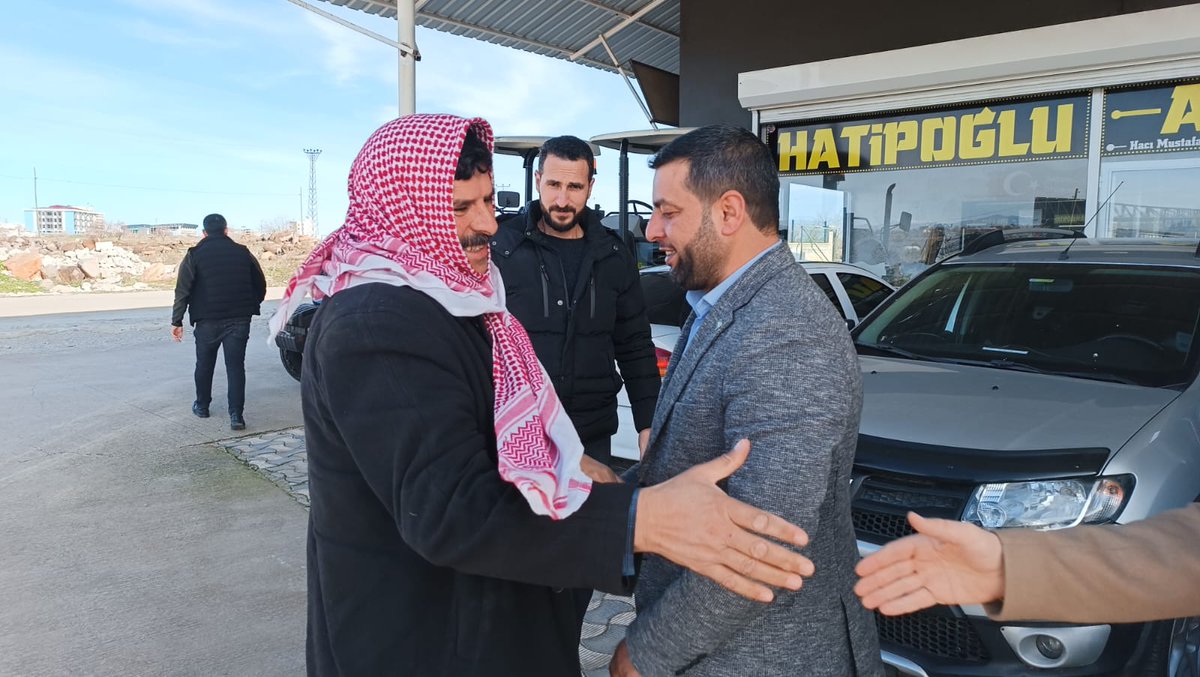 AbdurrahimSimak's tweet photo. Saha çalışmaları kapsamında esnaf ziyaretlerimiz devam ediyor. 

Bu sefer HÜDA PAR olsun diyoruz...

#Siverek
#Şanlıurfa
#UrfaİçinEnİyisi https://t.co/WPFpslzNpf