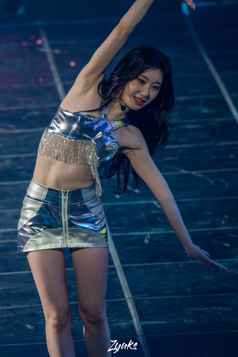 ggs_bodygoals's tweet photo. Chaeryeong https://t.co/nqnEH31WnA