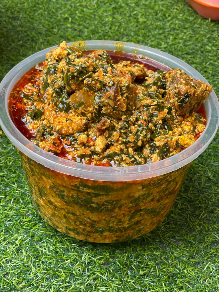 This egusi soup has plenty orishirishi in it plus the taste is super yummy.

why have you not ordered from us?

For order/ bookings kindly reach us on 08032581766 or send a dm.
#egusiinmagodo#foodonthemainland#nbctribe#mazitundeednut#lagosfoodvendor#foodinshangisha#foodpreneur