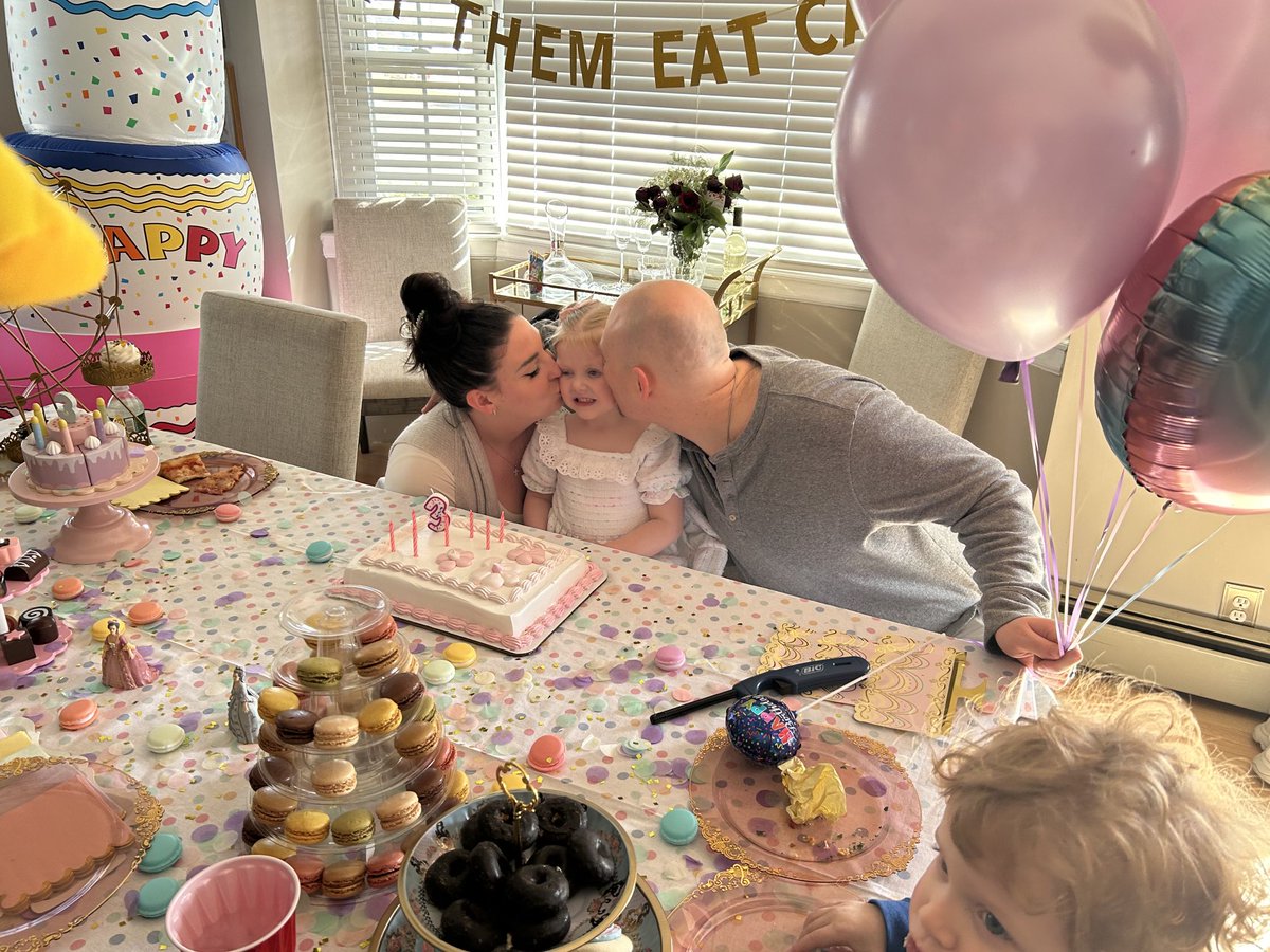 Great week of chaos in NY celebrating birthdays everywhere. Time flies!! Being present with family is the greatest gift we will ever have. 🙏🏽❤️📿🏀