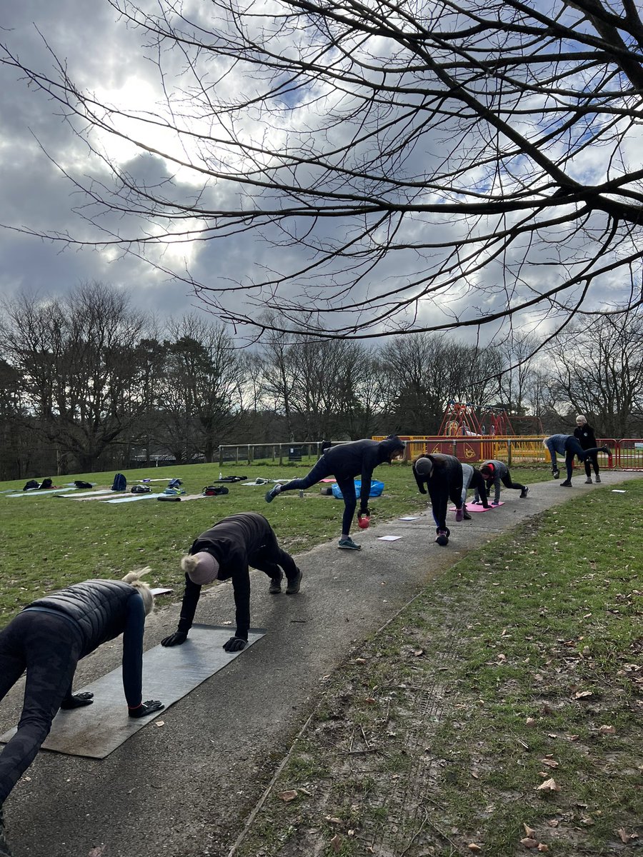 Average age of these women is around 60 just showing us it’s never too early or late to start making #strength and conditioning #exercise a regular part of your week 🤩 #MondayMotivation