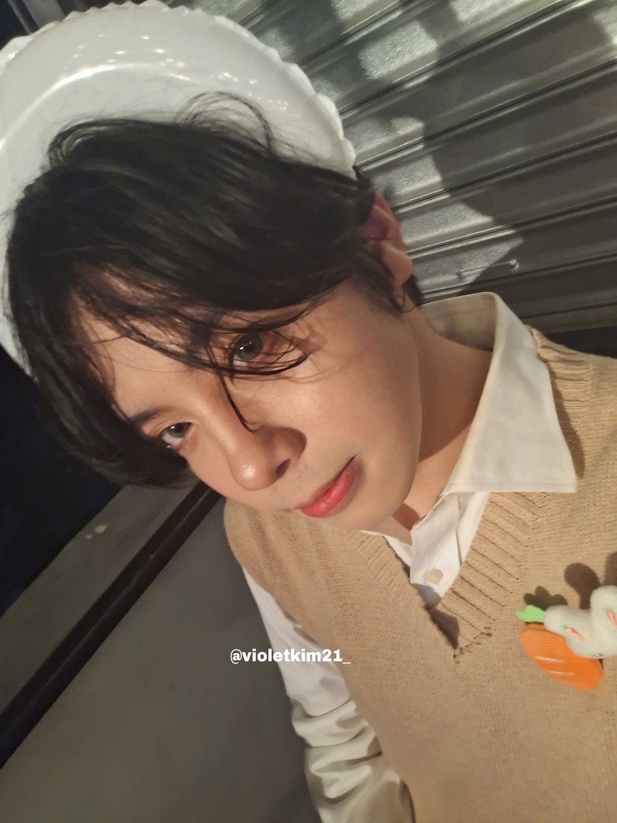 violetkim21_'s tweet photo. I saved your Carrot @AE_cray 💚🐰🥕🧡
#itsmorefunincrayonland #crayonland #projectz_cray #ae_cray https://t.co/us2VmE9N2Z