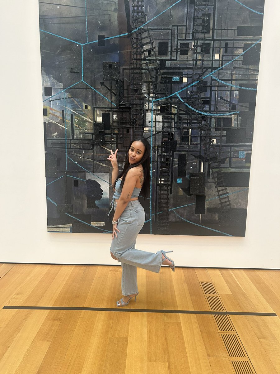 __vistosoXO's tweet image. she a baddie she know she a 10 💜♓️ #feb25 #chapter26 #piscesszn #bdaygirl