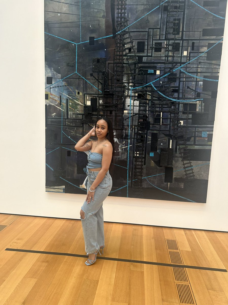 __vistosoXO's tweet image. she a baddie she know she a 10 💜♓️ #feb25 #chapter26 #piscesszn #bdaygirl