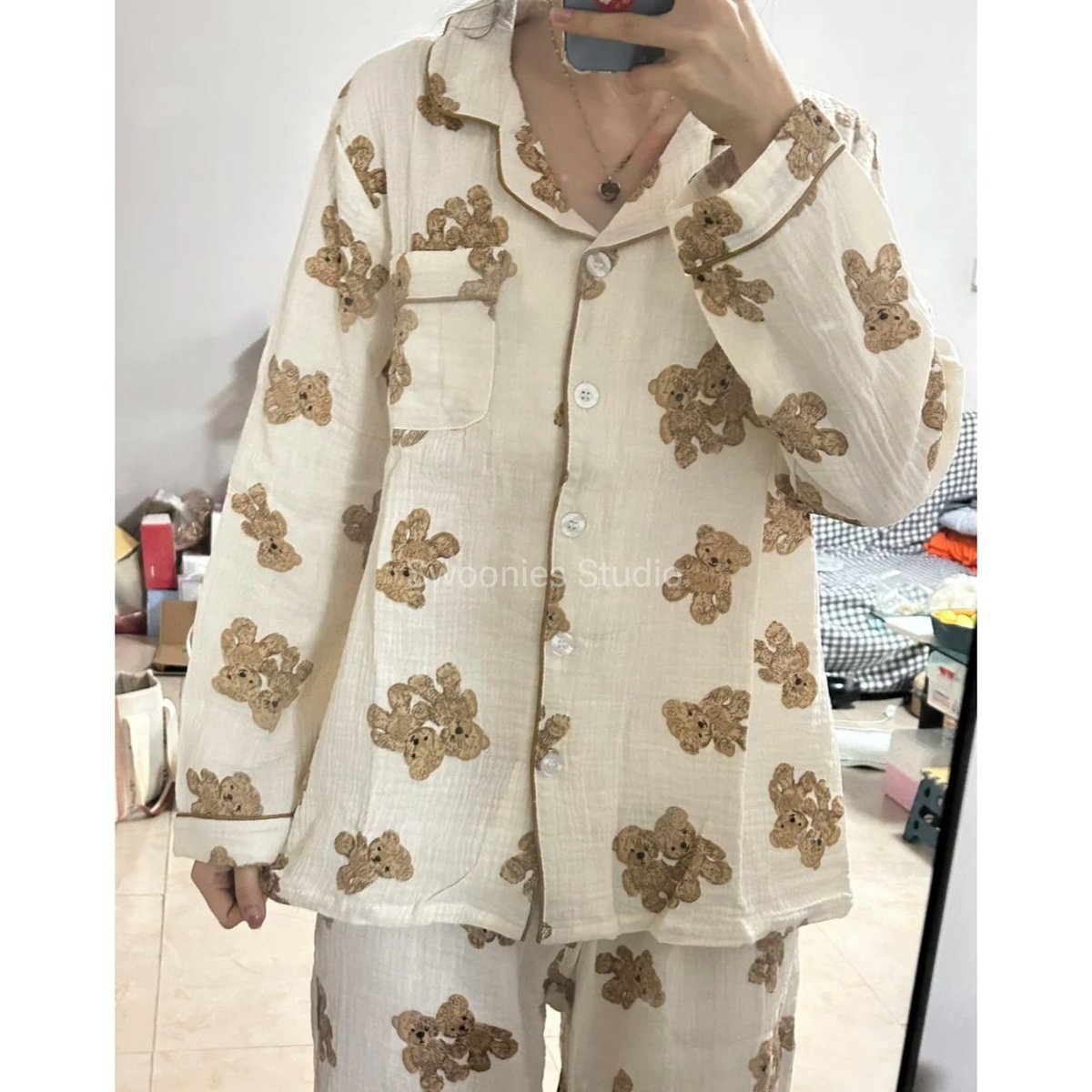 SwooniesStudio's tweet photo. [REAL PICT]

Open PO Piyama Bear Haechan (LOOK A LIKE)

Ukuran: M, L, XL
*Detail Ukuran Lihat Postingan Di bawah*

Bahan: Cotton (Crinkle Texture)

- Bisa DP dulu
- Bisa pelunasan 🍊

Barang import!
Estimasi PO 6-8minggu

WTS WTB #NCT #NCT127 #NCTDREAM #HAECHAN #LEEHAECHAN https://t.co/evLhDQMaMQ