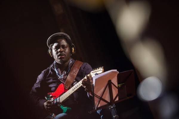 #NP Ori Ni <a href="/Adedejinfo/">Adedeji Adetayo</a> 

on #TheKazbah981 with <a href="/oluwaseun_ro/">Oluwaseun R. Olusegun</a> 
 
Listen Live: smooth981.fm
❤💙🤍

#Smooth981 #LoveMusic #LoveLife #SmoothFmLagos