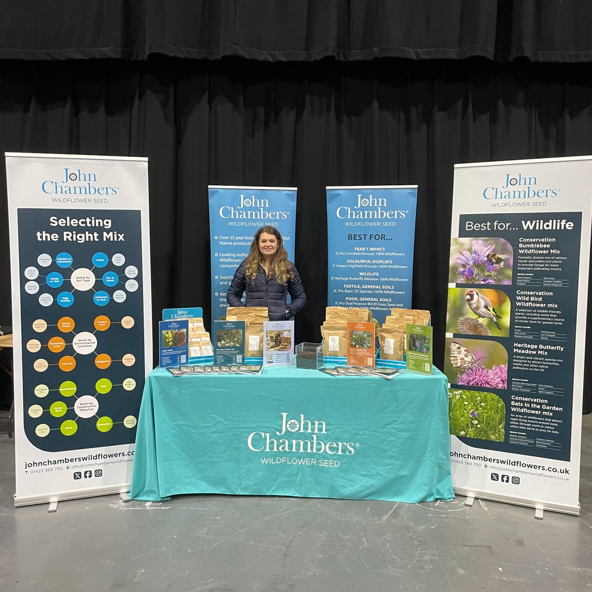 jcwildflowers's tweet photo. 🐝 The Beekeeping Show 🐝
A big thank you to @beekeepingshow for hosting a great event in Telford on Saturday.
Roger and Georgia from the #JCTeam took our brand new brochure with them (keep your eyes peeled this week to see how you can get your hands on one 👀)! https://t.co/RVz12fkm8i