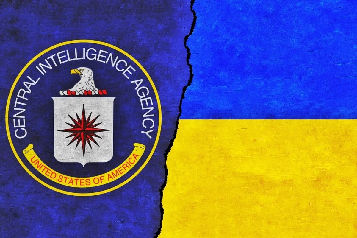 🚨 Le <a href="/nytimesworld/">New York Times World</a> révèle l’existence de 12 bases américaines en Ukraine « presque entièrement financées et en partie équipées » par la #CIA.

L’agence américaine aurait également supervisé un programme de formation « pour apprendre aux agents des services de renseignement