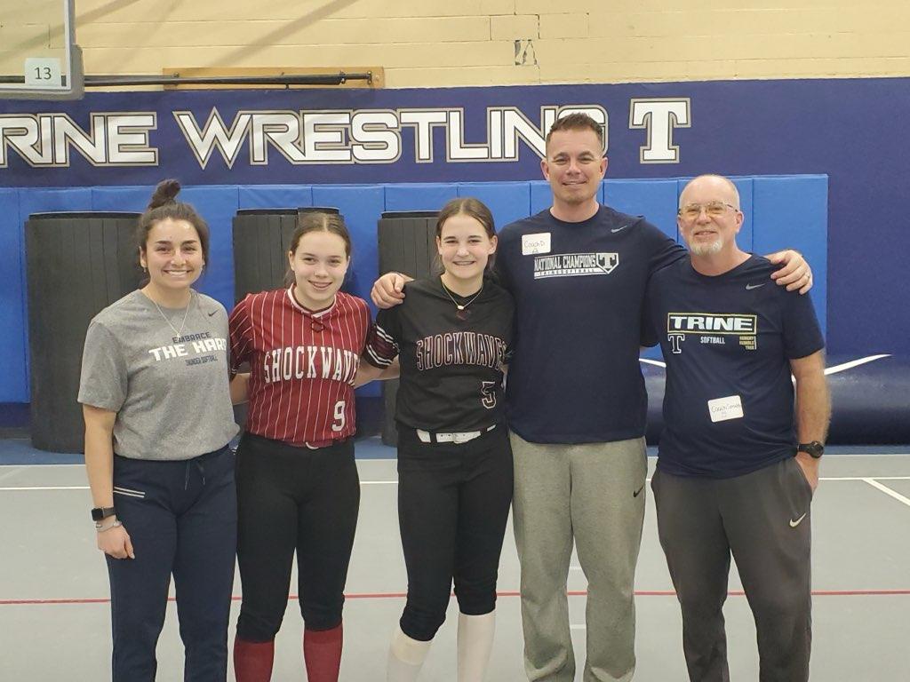 2027emmac's tweet image. I had so much fun this weekend at the Trine Softball Camp! I learned so many new hitting drills and throwing techniques. I want to thank @TrineSoftball and the rest of the players and coaches for an outstanding camp! @sw09tricepalmer @TriWestSoftball