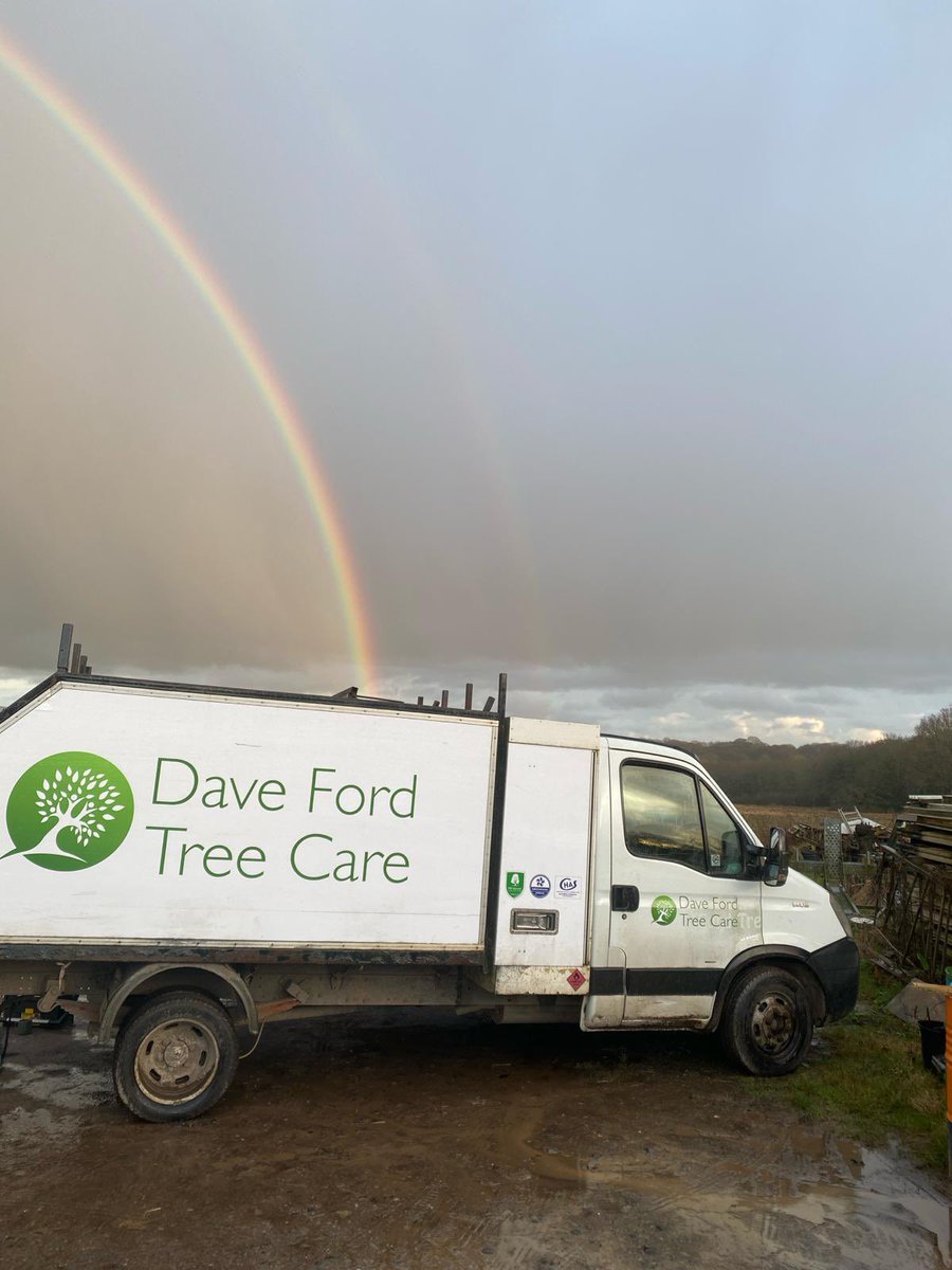 🌈 Somewhere over the rainbow… there’s a Dave Ford Tree Care truck! 

#arborist #arborists #arboristsofinstagram #arboristofinstagram #dorking #trees #treesurgery #treesurgeonsofinstagram #treesurgeon