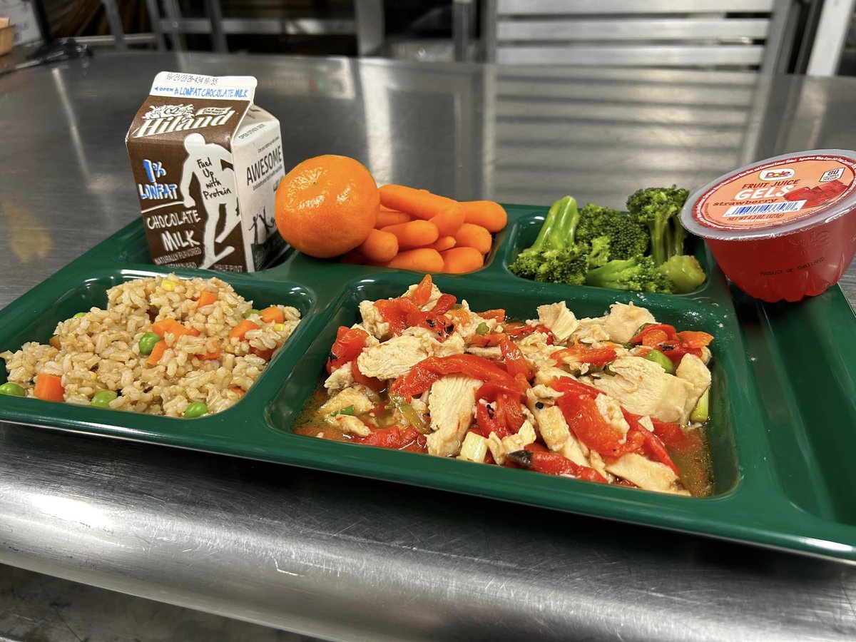 Did you know our Central Kitchen had a huge remodel? Our Child Nutrition Department is a great place to work, learn about school nutrition, and gain culinary experience! Check out the listing for Culinary Production Team Member usd383.tedk12.com/hire/ViewJob.a…