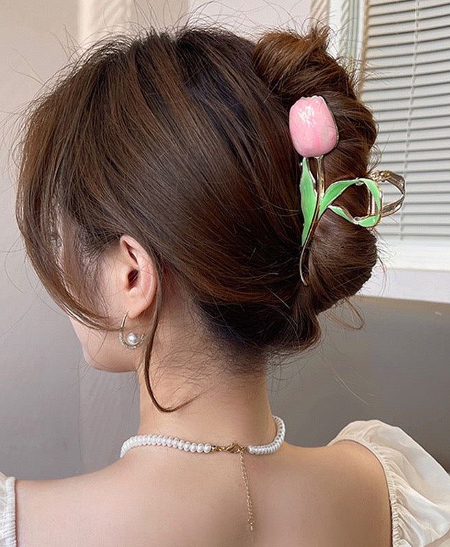 300moods's tweet photo. Tulip hair claw 🌷 https://t.co/0JLgnRBBrJ