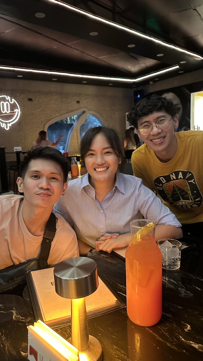 noturbasictrey's tweet photo. congratulations to both of you @baaahraine 🫶🏻🎀

also, cheers to my first drink after THIRTEEN months of sobiriety🙀 

good to see these faces! 

#incomplete https://t.co/FMaPay0xjd