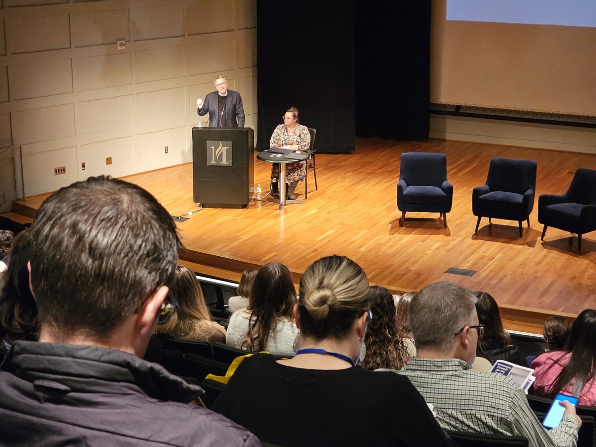 SocialStudiesMN's tweet photo. Keynote presenters @edward_l_ayers and @MapM8ker showcasing their @NewAmericanHist work at #mcss24. https://t.co/ZtIVgxqdGQ