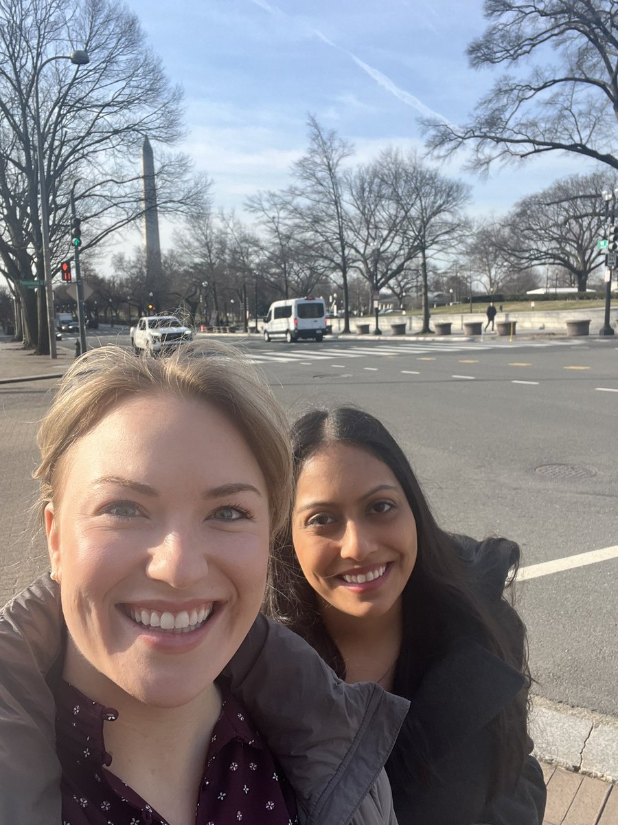 Starting off the @AmerUrological advocacy summit strong with @pence_sierra taking a walk down Pennsylvania street! @MayoUrology #AUASummit24