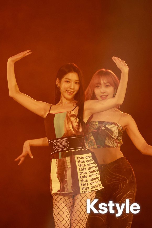 오랜만에 모습을 보면 보고싶어졌어ㅠㅠ♡