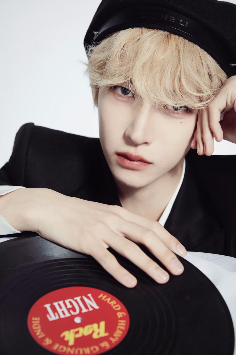 ly_824's tweet photo. 너무 잘생겼자냐요 ㅠㅠ  https://t.co/GFQ3Y6zuPx
