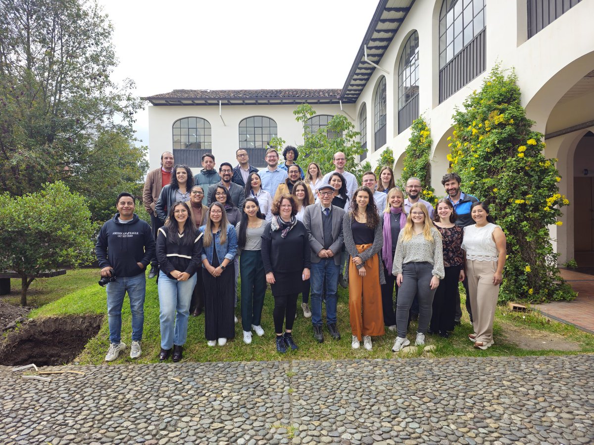 Con la Universidad <a href="/UniHalle/">Universität Halle (inaktiv)</a>, el grupo de investigación Pydlos de la <a href="/udecuenca/">UCuenca</a>, realizamos actividades de intercambio de experiencias y socialización de líneas de #investigación  que ejecuta el Departamento Interdisciplinario de Espacio y  Población.
#Academia #Cuenca #Ecuador