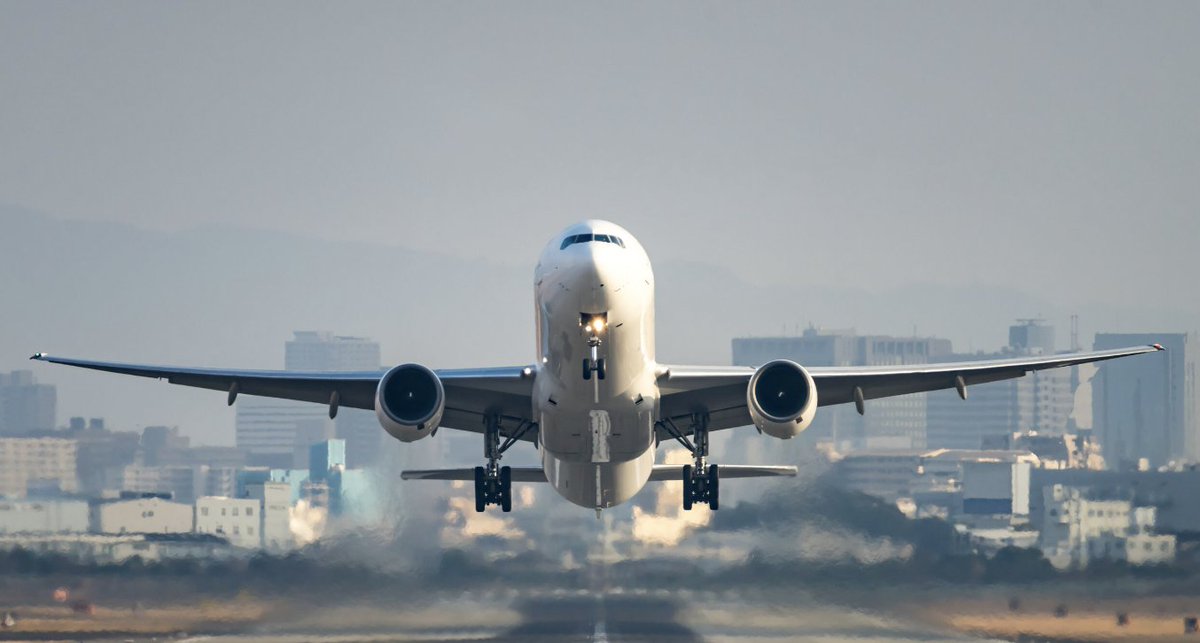 IS THERE A DOCTOR ON BOARD???!

Find out what you need to know as a medical provider responding to in-flight emergencies.  Join <a href="/STATMDAirline/">STAT-MD</a> @Jess_Millar15 <a href="/mcclellanjm/">John McClellan</a> for an entertaining and informative episode.  

🎧 app.behindtheknife.org/podcast/in-fli… 🎧