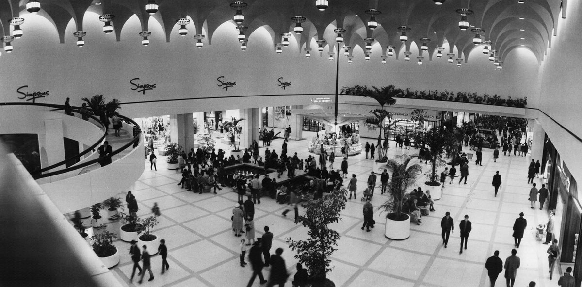 The Grand Opening of Toronto's Yorkdale Shopping Centre was held #OnThisDay in 1964. (Feb. 26)

#1960s #yorkdale #shoppingcentres #mall #retailhistory #retail #vintage #history #tdot #the6ix #torontohistory #toronto #ontario #canada #hopkindesign