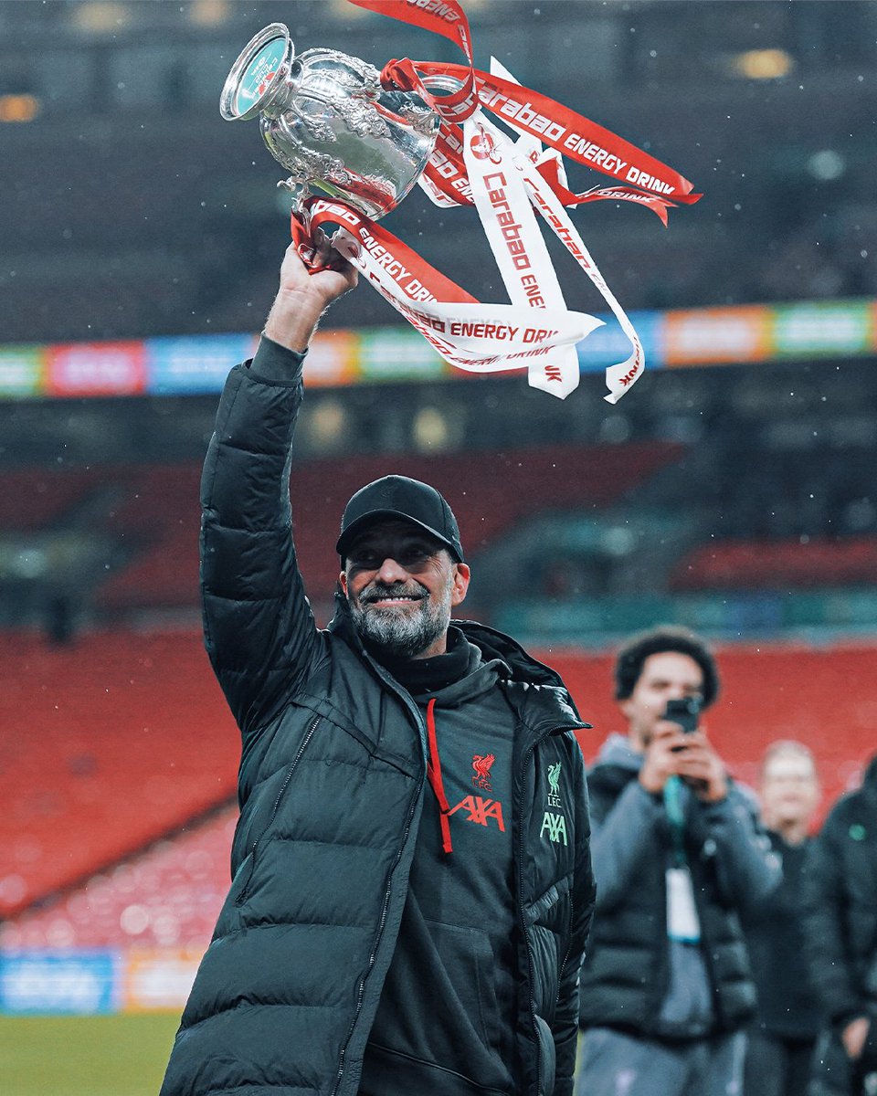 Sin Salah, sin Darwin, sin Jota, sin Szoboszlai, sin Trent, sin Alisson.

Con Jürgen Klopp.