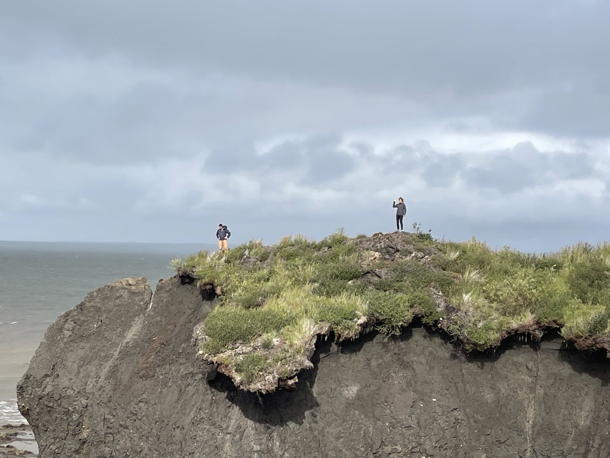 Looking for a PhD in Oceanography/Geosciences? We have the job for you! uqar.ca/.../phd_positi…