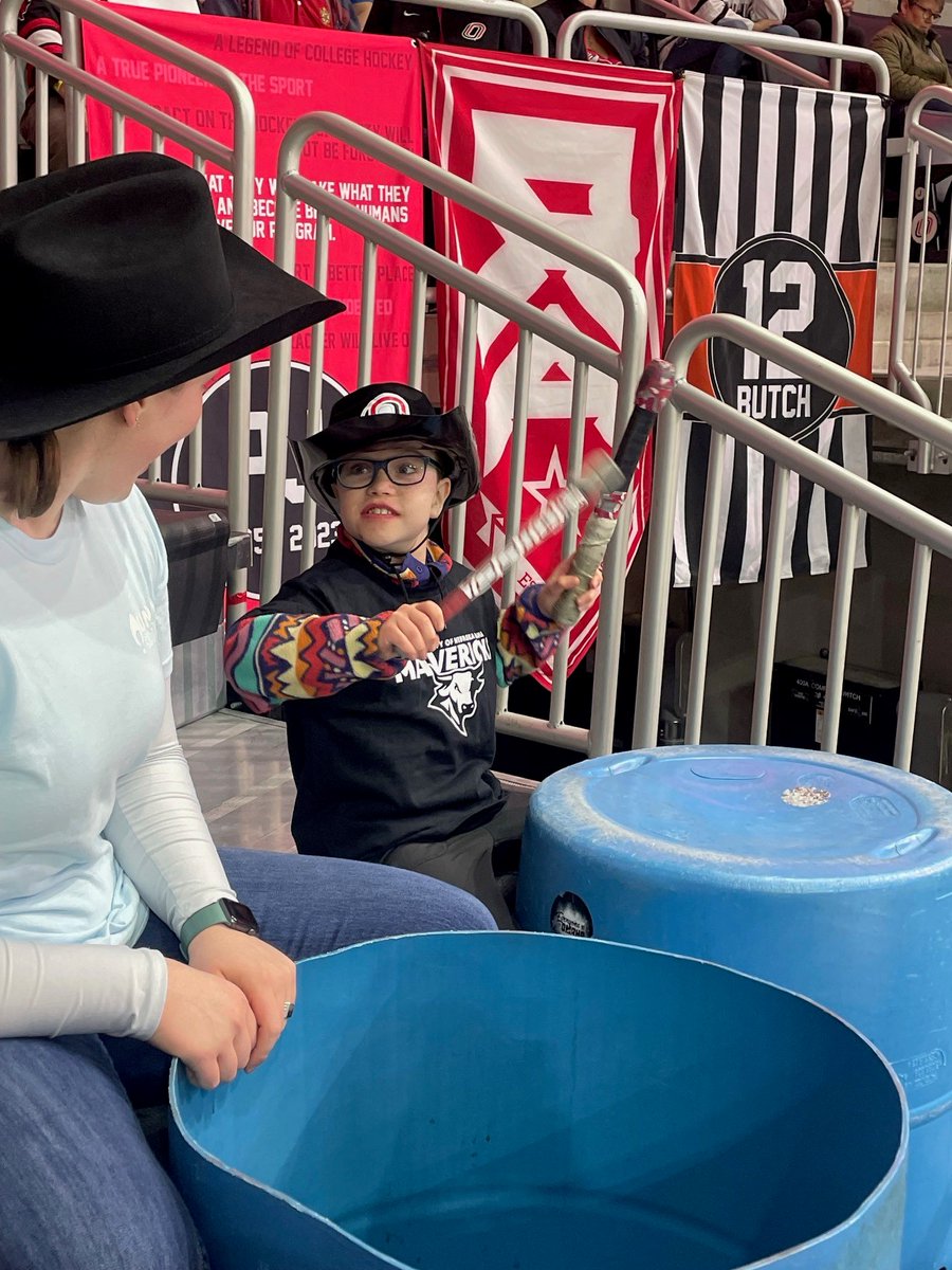 billpickett78's tweet photo. What an amazing weekend. 🏒
✔️Hockey 🧹🧹 against Colorado College
✔️ Students attendance highest this season
✔️ @UNO_DM night with our @ChildrensNE kids
✔️ @omavs helped our miracle kids have the best night
✔️ @Durango_UNO @OmahaCheer @omahadanceteam @UNOMavBands 🔥 THANK YOU! https://t.co/VEJaUM9f5T