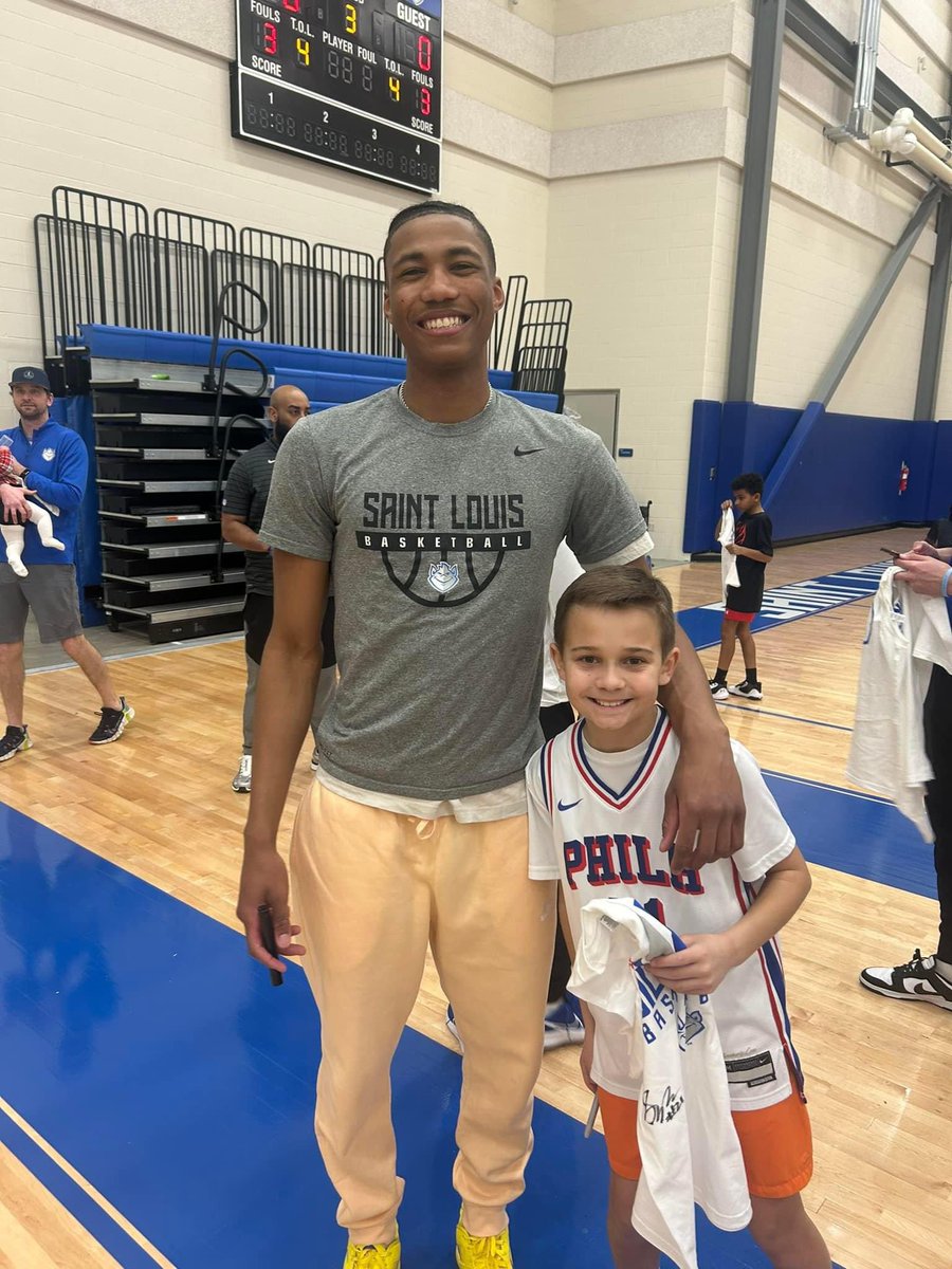 Such a FUN Day!! Thank you to all the Families for coming out! 100% of the players &amp; coaching staff were in attendance!

SO rewarding to see all the kids smiles!! 

<a href="/CoachTFord5/">Travis Ford</a> 
<a href="/SaintLouisMBB/">Saint Louis Men's Basketball</a> 
<a href="/JimersonGibson/">Gibson Jimerson</a> 
<a href="/KellenThames/">Kellen Thames</a>
<a href="/BucketsBradley/">Brad Ezewiro</a> 
<a href="/TerrenceHargro1/">Terrence (TJ) Hargrove Jr</a> 
<a href="/SincereParker8/">SINN</a>