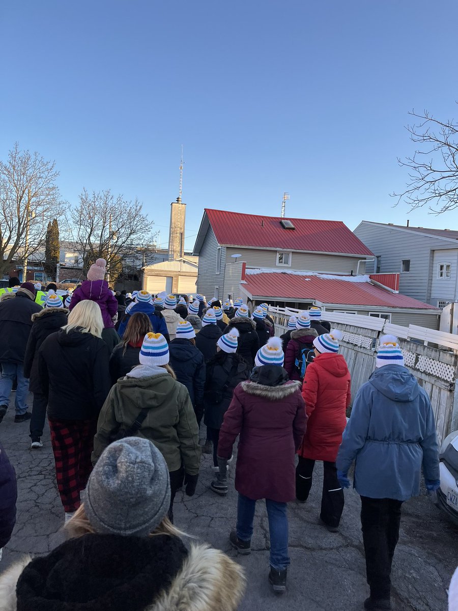 ESS walked in the “Coldest Night of the Year” fundraiser in Napanee on Saturday. A great experience for a very worthy cause. ❄️ @Ernestown_LDSB