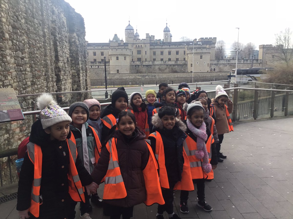 Halley Reception tweet media