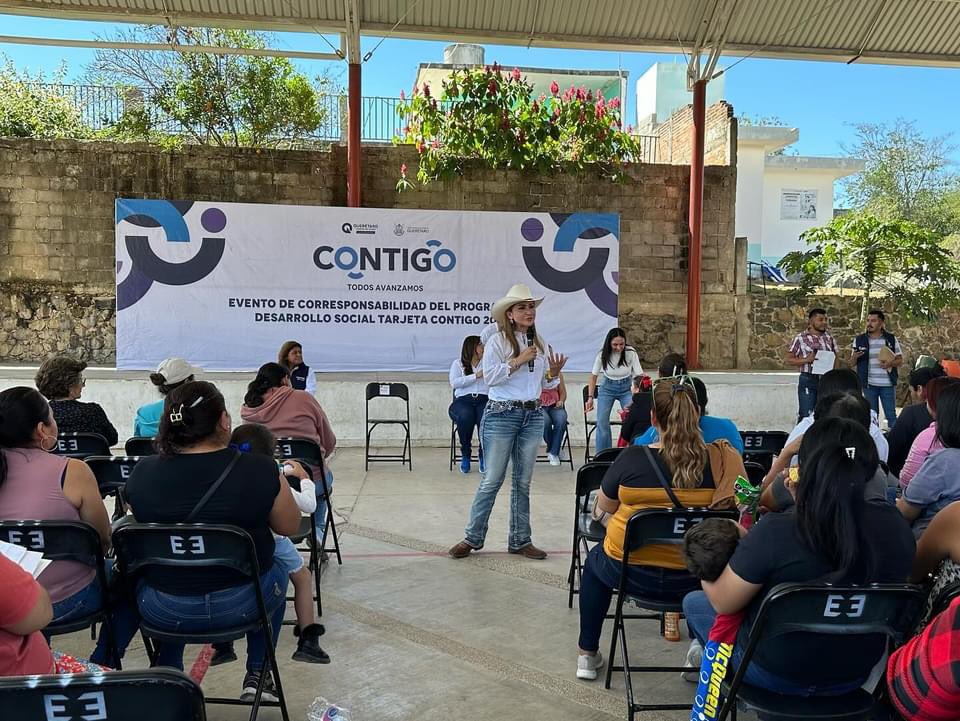 SoniaRocha1qro's tweet image. Acompañe a la Secretaria de Desarrollo Social Diana Pérez a la Entrega de Tarjetas y Eventos de Corresponsabilidad del “Programa de Desarrollo Social para Apoyar a las Mujeres en Situación de Vulnerabilidad, Tarjeta Contigo”, en #Conca #ArroyoSeco. #CercanaYDeTuLado