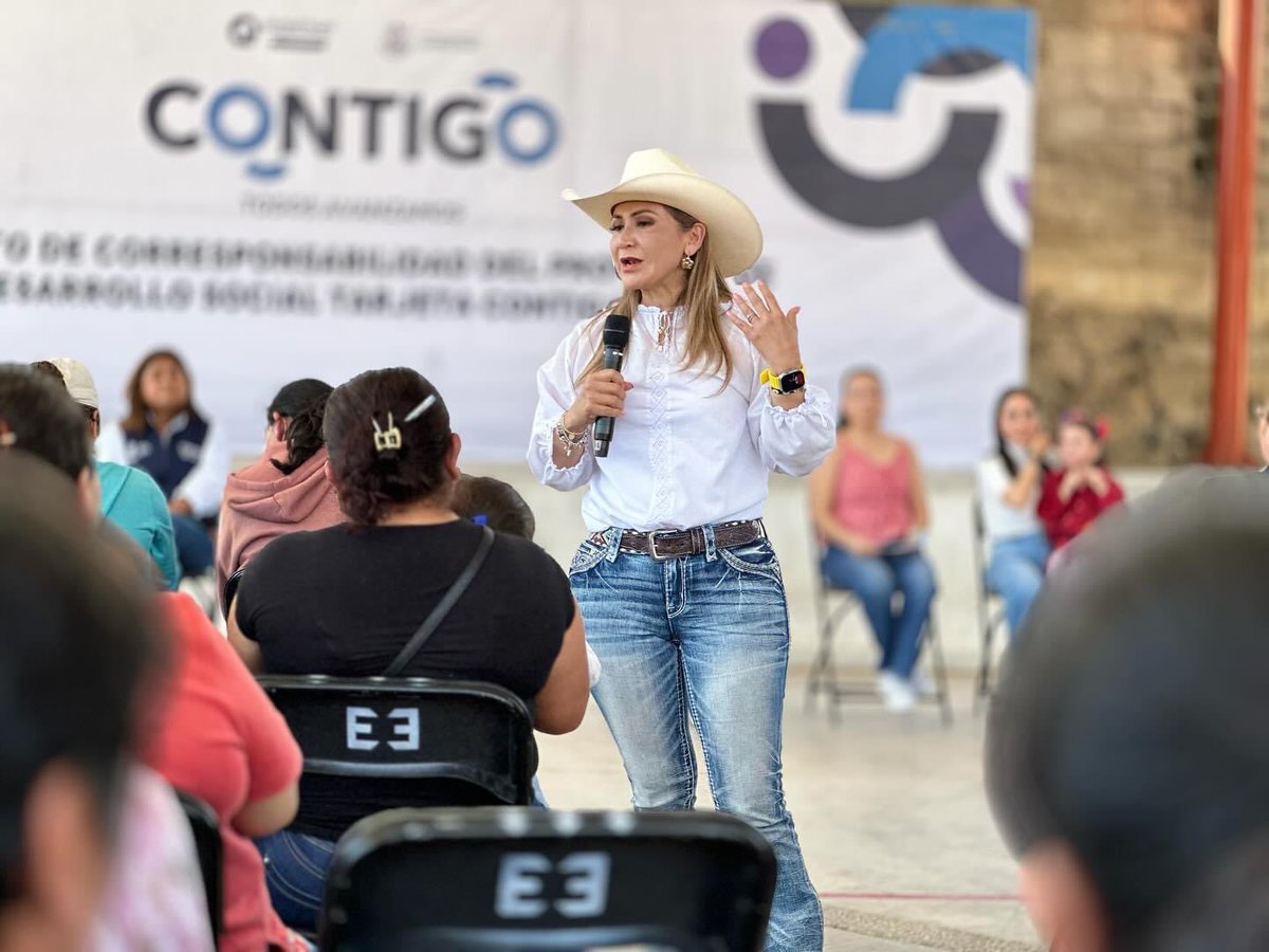 SoniaRocha1qro's tweet image. Acompañe a la Secretaria de Desarrollo Social Diana Pérez a la Entrega de Tarjetas y Eventos de Corresponsabilidad del “Programa de Desarrollo Social para Apoyar a las Mujeres en Situación de Vulnerabilidad, Tarjeta Contigo”, en #Conca #ArroyoSeco. #CercanaYDeTuLado