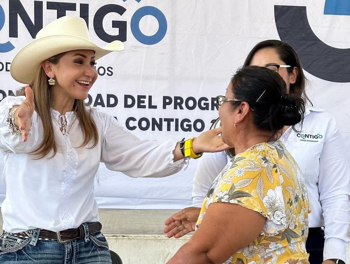SoniaRocha1qro's tweet image. Acompañe a la Secretaria de Desarrollo Social Diana Pérez a la Entrega de Tarjetas y Eventos de Corresponsabilidad del “Programa de Desarrollo Social para Apoyar a las Mujeres en Situación de Vulnerabilidad, Tarjeta Contigo”, en #Conca #ArroyoSeco. #CercanaYDeTuLado